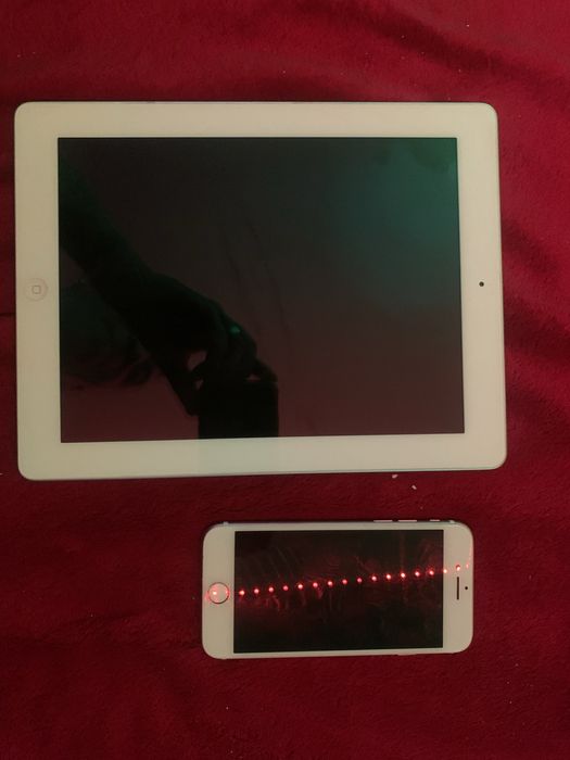 Ipad 4 e iphone 8 pra pecas
