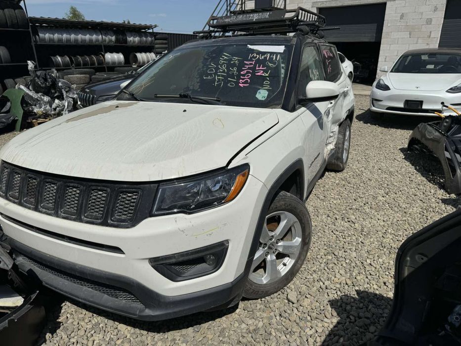 Фара бампер крило капот двері Jeep Compass 2017-2021