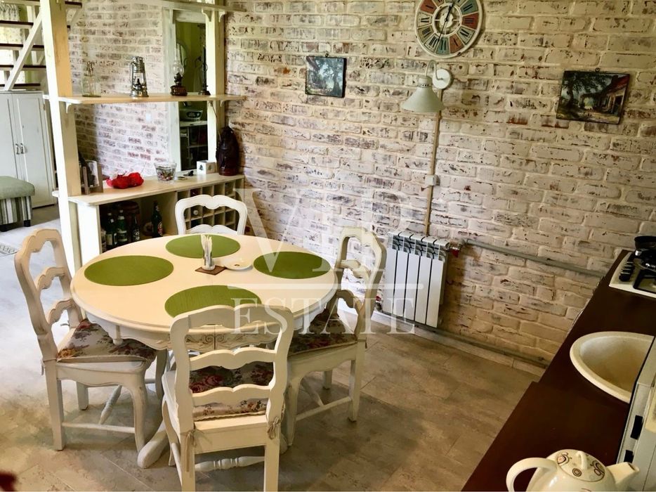 Продажа элитного Дома в Коробовы Хутора, 95+60 м.кв.,15 соток. Змиёв