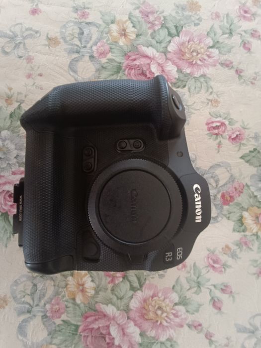 Câmera Canon EOS R3