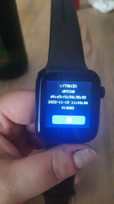 Smartwatch LY736(D)
WATCH8
wersja: V10682