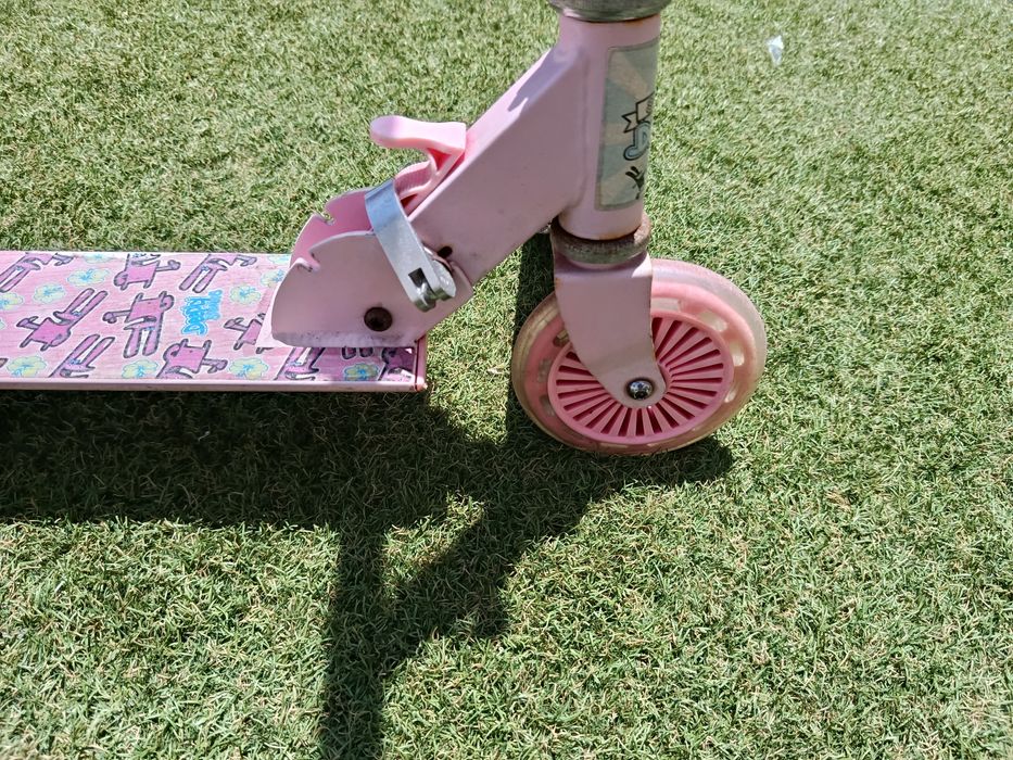 Trotinete Infantil Dobrável Rosa | Pink Foldable Kids Scooter