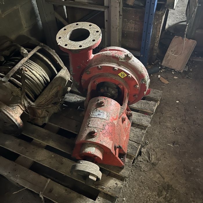 Bomba de agua grande