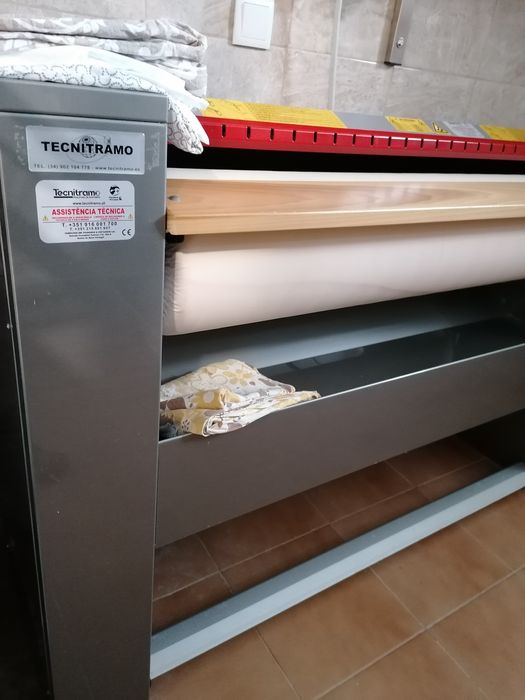 Máquina de passar roupa industrial calandra