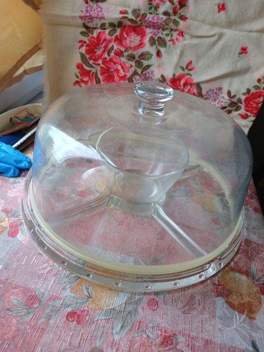Тортивниця, фруктовниця,продам