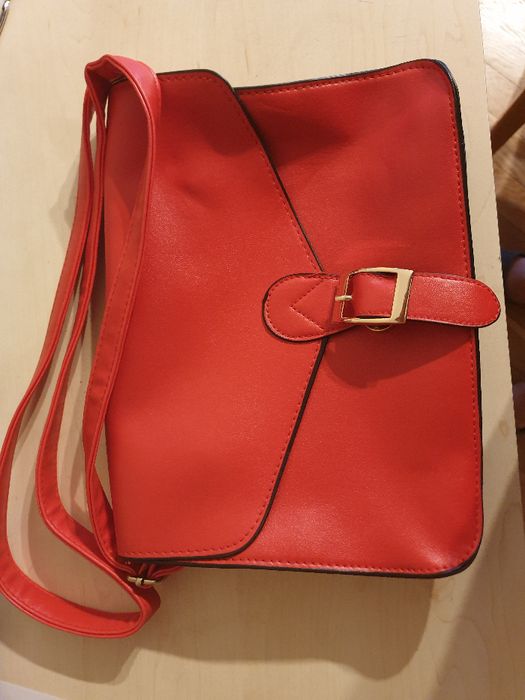 Torebka czerwona AVON - nowa