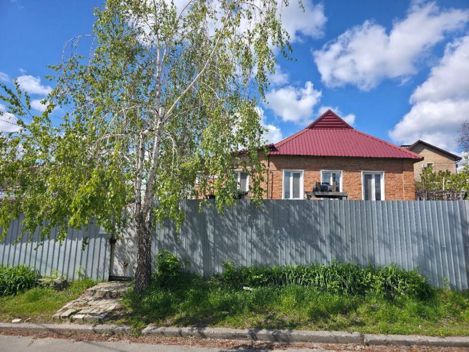 Продаж Будинку!ГАЗИФІКОВАНИЙ! 4-кімнати! Перемога-3. 45000$