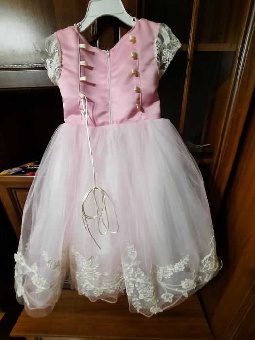 плаття для дівчинки святкове