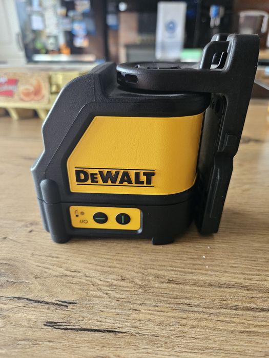 Laserkrzyżowy marki DeWALT (seria DW088),