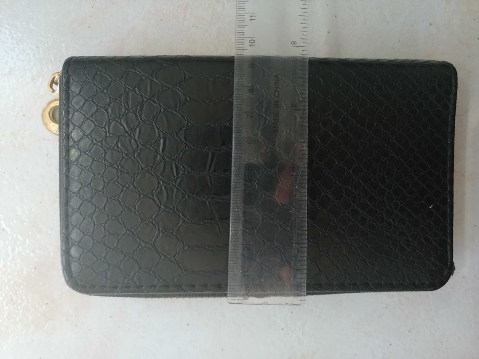 2 damskie portfele - brązowy i czarny