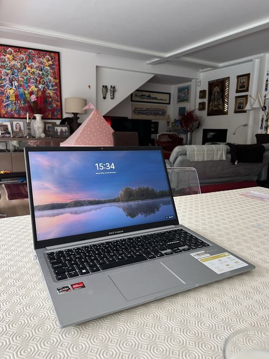 ASUS VivoBook R7 16GB SSD | Rápido e Impecável