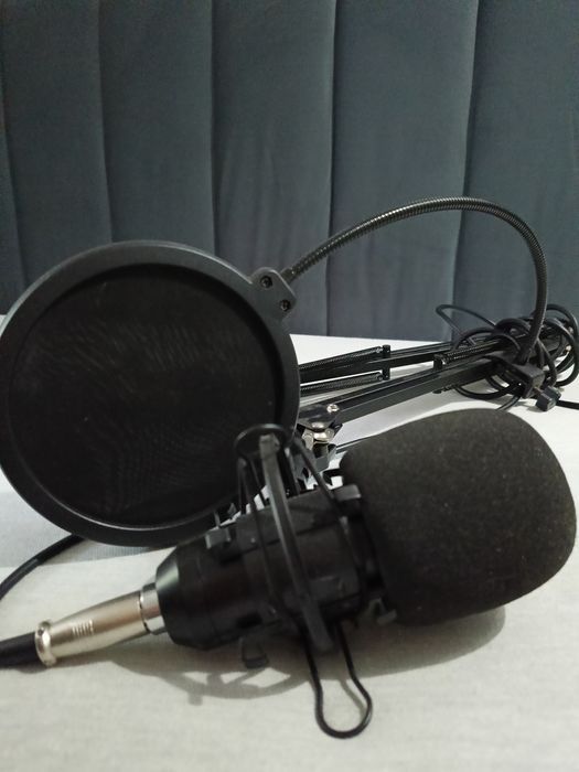 Mikrofon studyjny