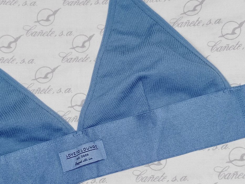 Бюстгальтер мягкий Primark в рубчик с широкой резинкой размер M