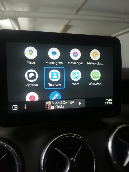 Ativação de Apple CarPlay e Android Auto para viaturas Mercedes-Benz