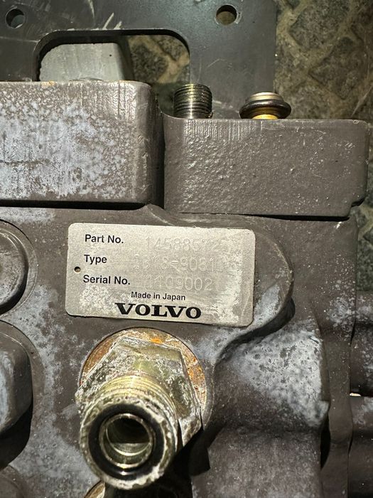 Distribuidor hidráulico ecr88d