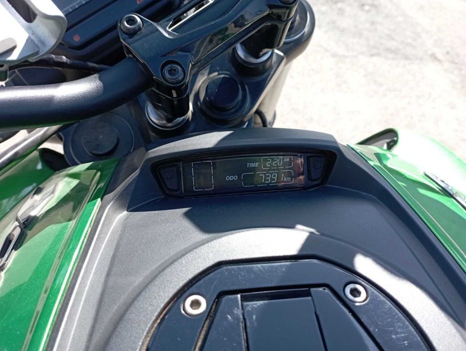 мотоцикл Bajaj Dominar D400 2020