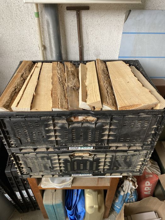 caixa de lenha maciça