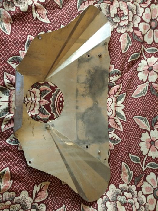 Ветровой щиток для мотоцикла