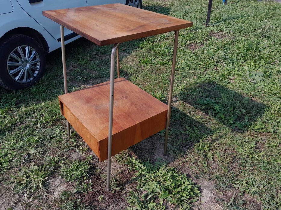 Stary stolik telewizyjny, radiowy, PRL, proj. Mieczysław Puchała?