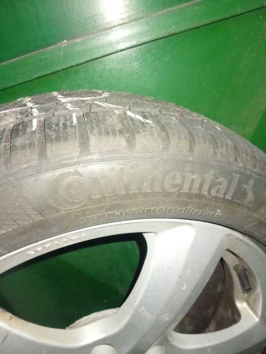 Pneus continental 205/50/17