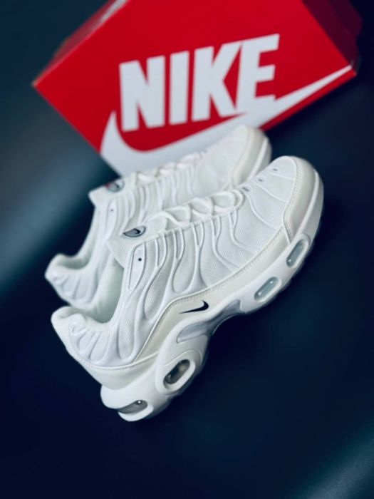 Красовки найк мужские / белые спортивные красавки nike лето / кроссовки найк спортивные на каждый день / найк nike мужские найки