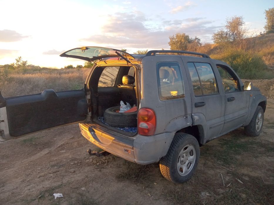 Jeep Cherokee KJ 2002 2.5 CRD МКП