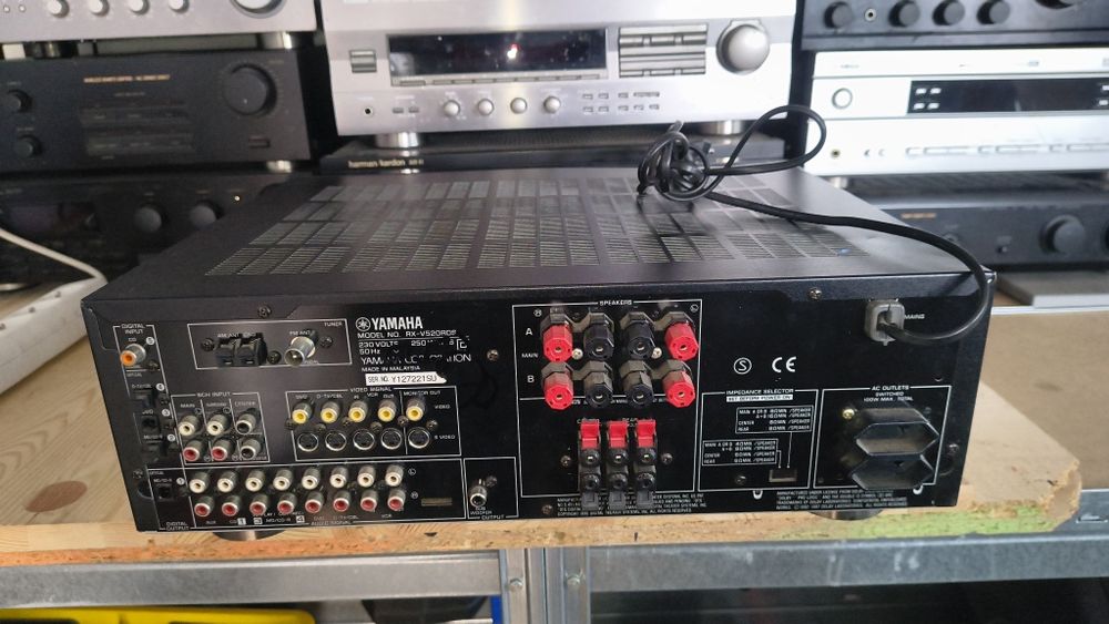Amplituner Yamaha RX-V520RDS 5.1