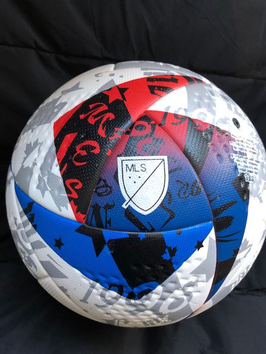 Футбольный мяч  MSL Pro бесшовный топ качество!