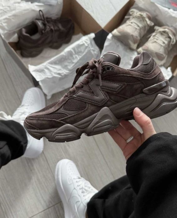 Buty New Balance 9060/Chocolate Brown R.38