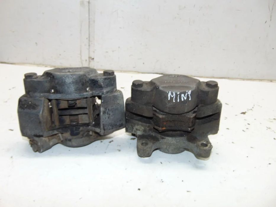 Austin Mini 1000 bombas/bombites travão