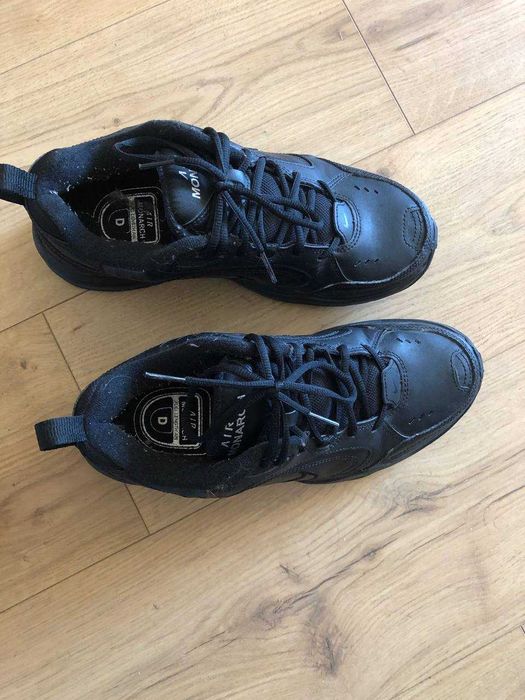кросовки nike air monarch