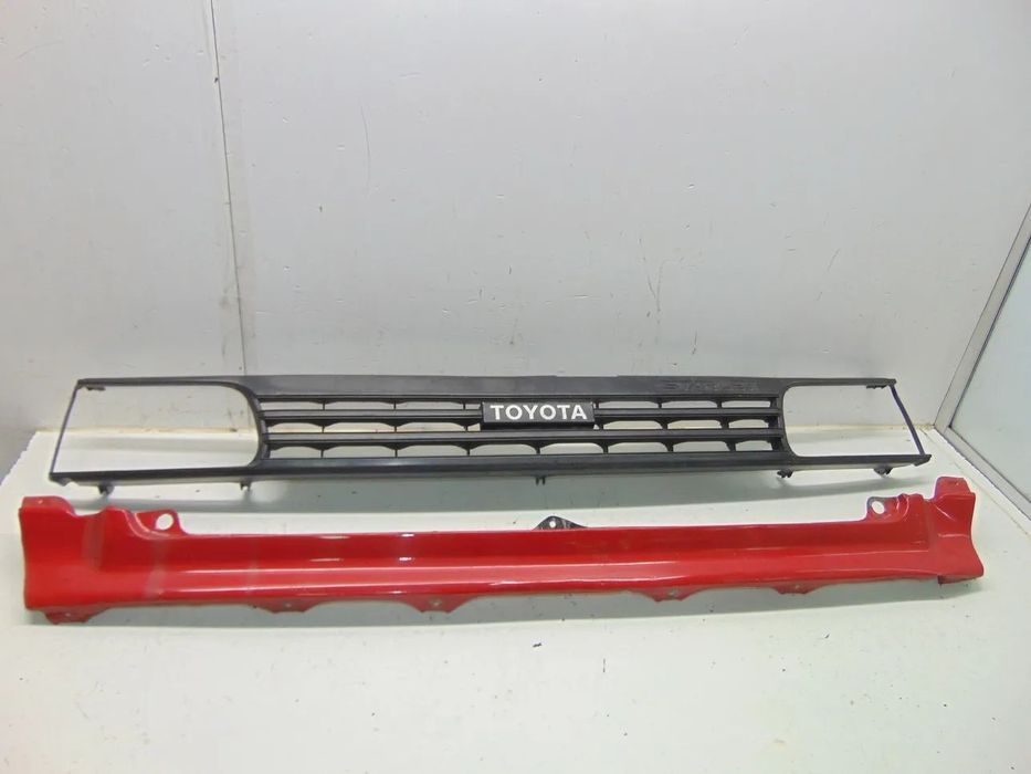 Toyota Starlet EP 70 grelha/Chapa