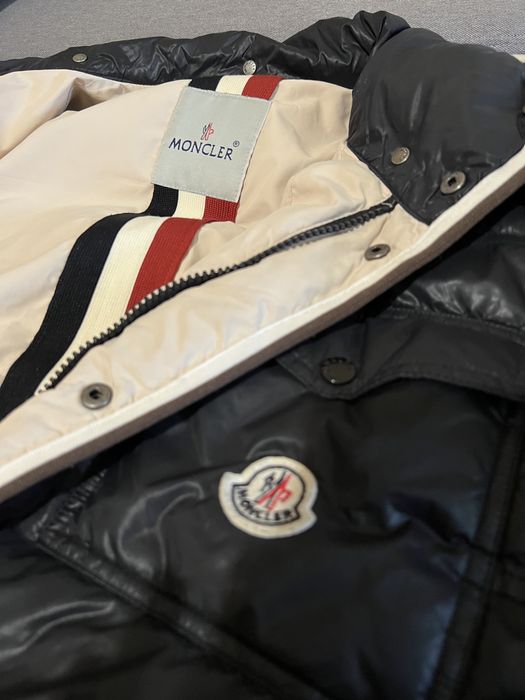 Куртка MONCLER УНИСЕКС весна/осень размер 5 (L)