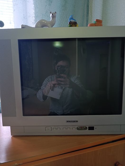 Продам телевизор