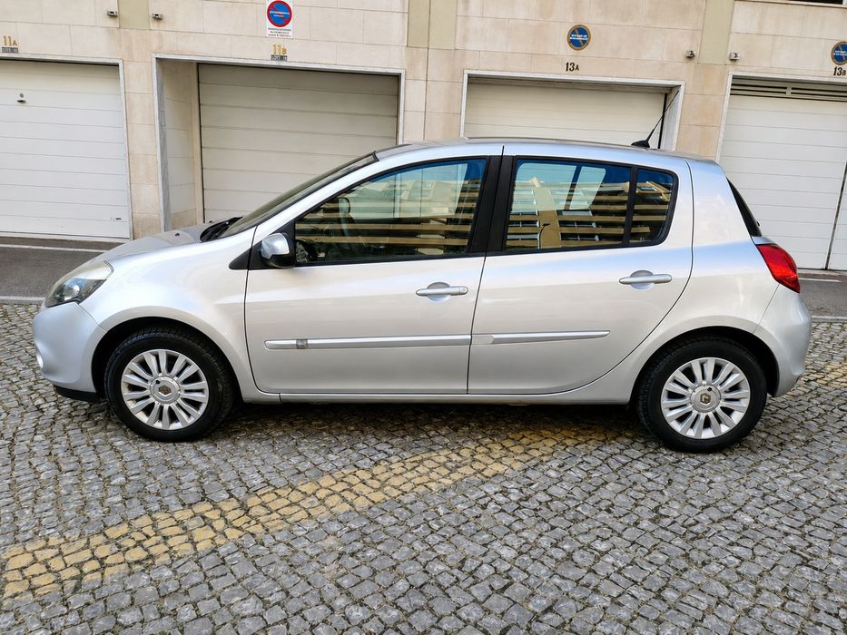 Renault Clio 1.5dci de 2010(Com Auto Rádio Android)