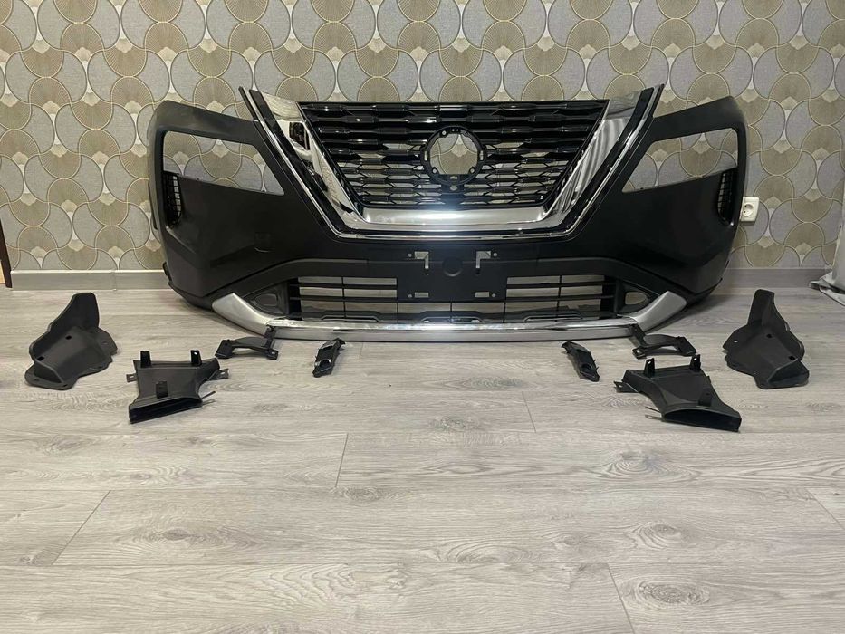 Решітка радіатора центральна нижня Nissan Rogue Рог T33  2021 2022 2023 2024