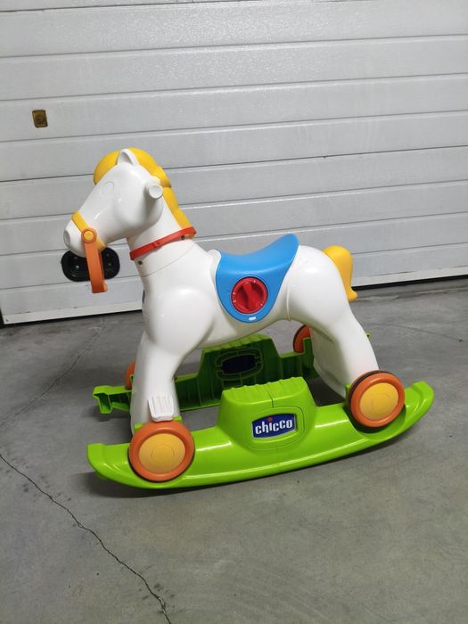 Cavalo (cavalinho) com baloiço Chico