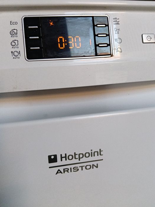 Entrega garantia máquina de loiça Ariston hotpoint