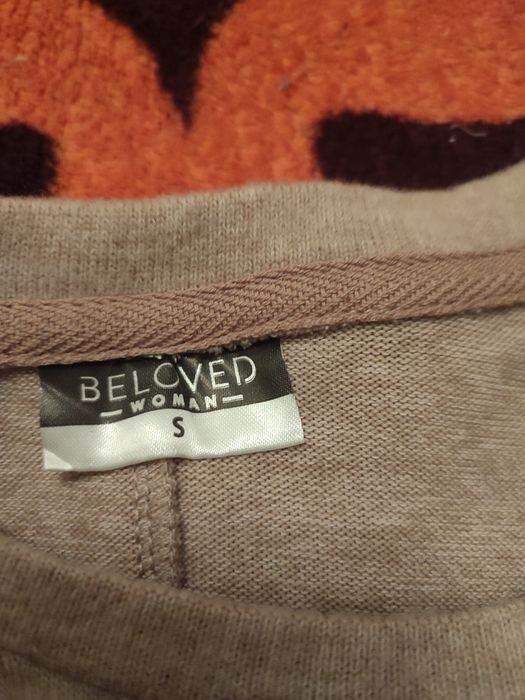 Sweter ciepły bezowy