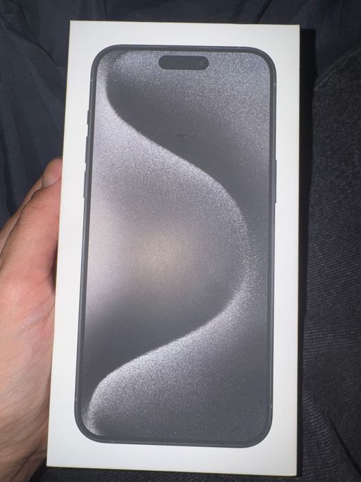 iPhone 15 Pro Max 256GB - Preto Titânio - Como Novo