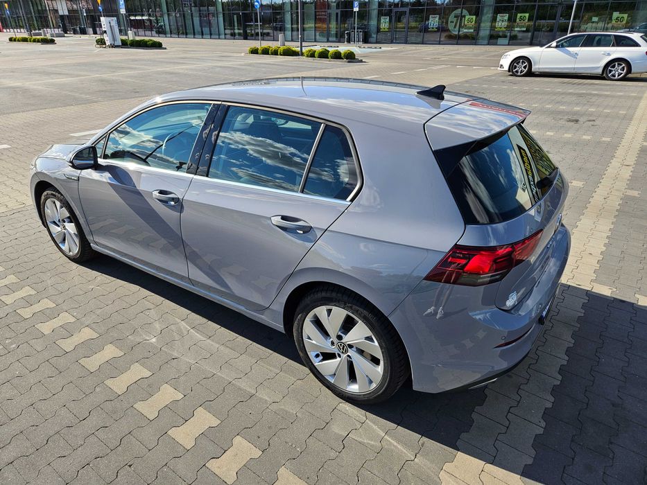 Wynajem samochodu, wypożyczalnia samochodów, najem długoterminowy