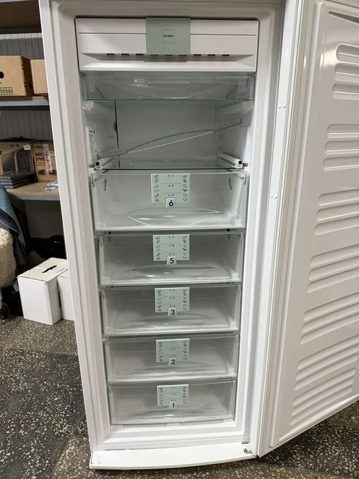 Морозильная камера Indesit SFR167 NF Морозилка