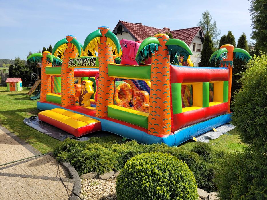 Zamek dmuchany na impreze dmuchańce