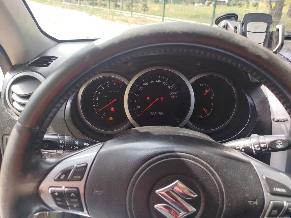 Suzuki Grand Vitara II 2.0 2010r PB+LPG