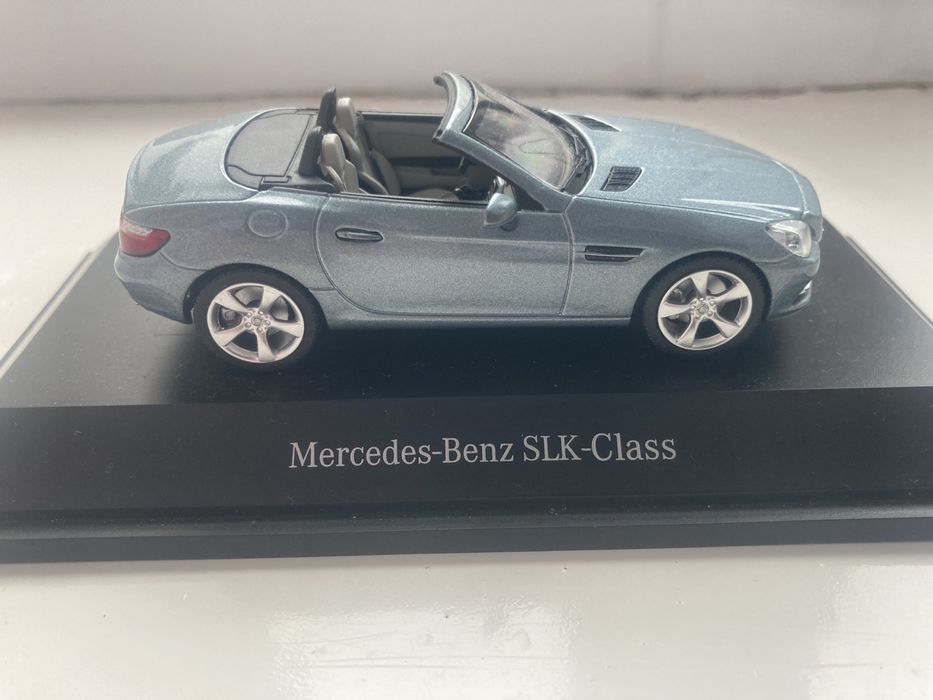 Модельні авто 1:43