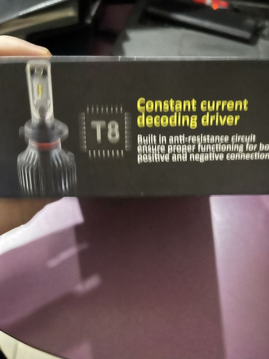 Лед лампочки . Led . H 11