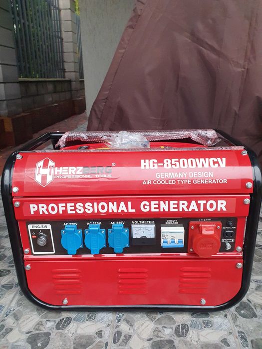 Бензиновий генератор Herzberg HG-8500WCV