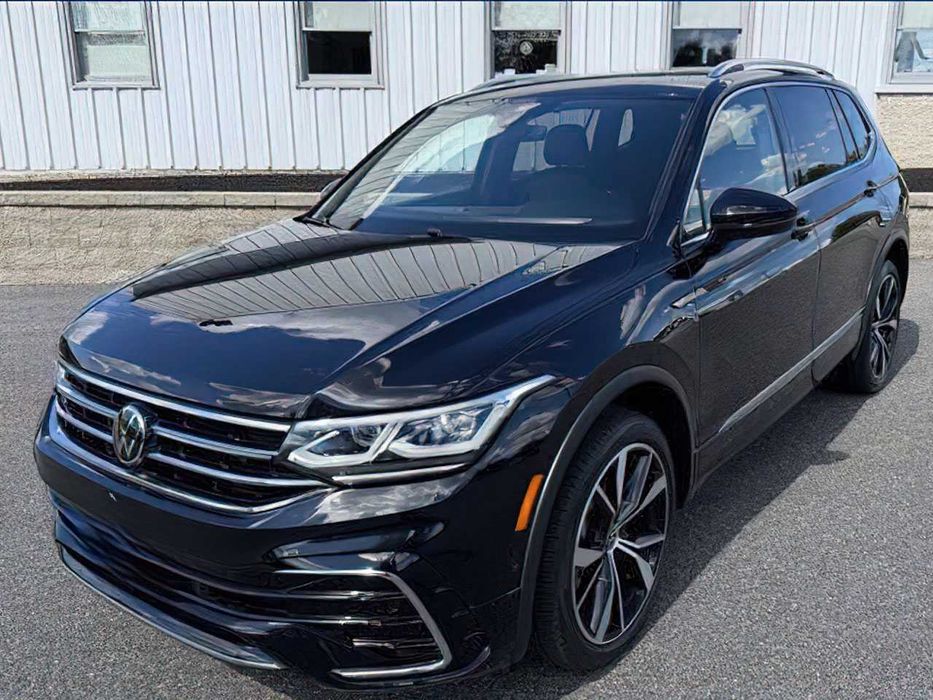 Volkswagen Tiguan SEL R-Line 4Motion