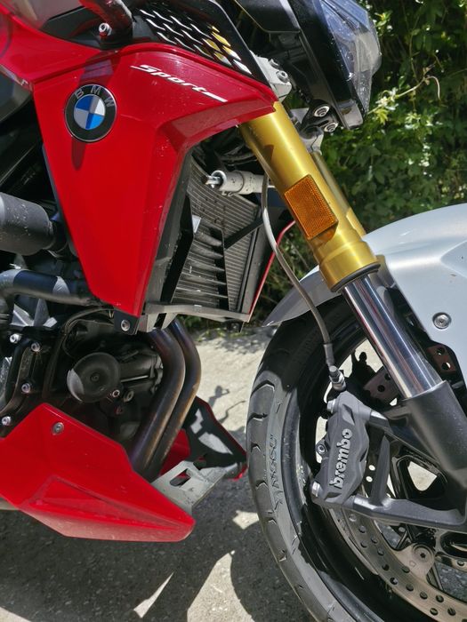 Mota BMW F900R de 2020