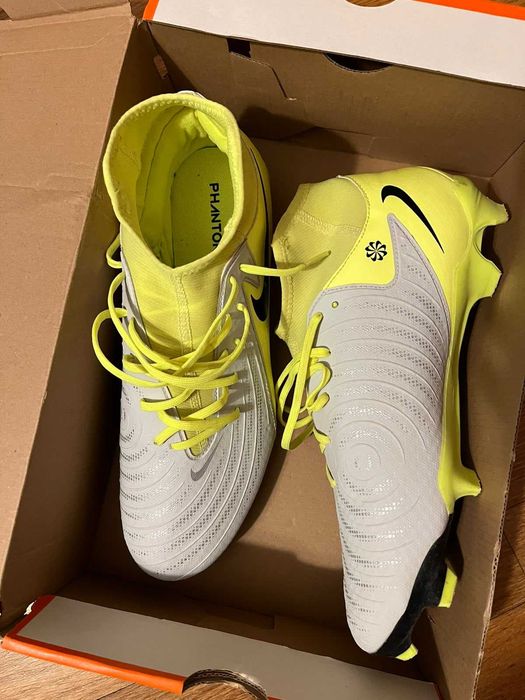 Chuteira Nike Phanton Academy